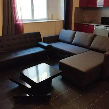 Pilier Rouge Apartment *